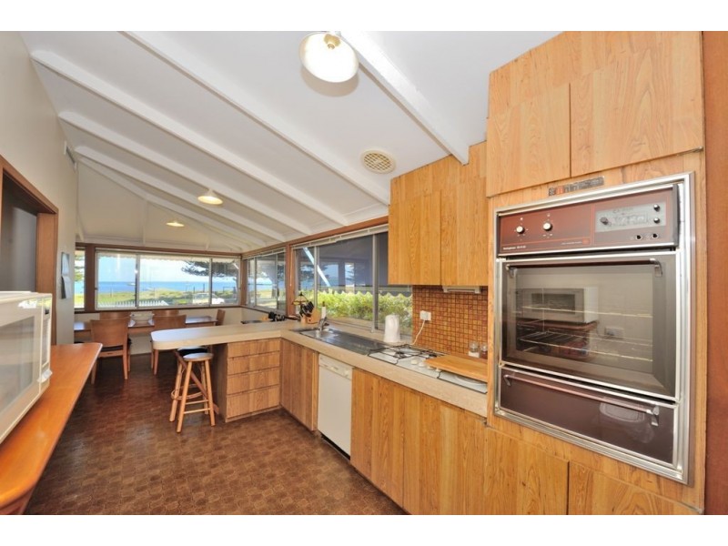 21 Esplanade, Rockingham WA 6168