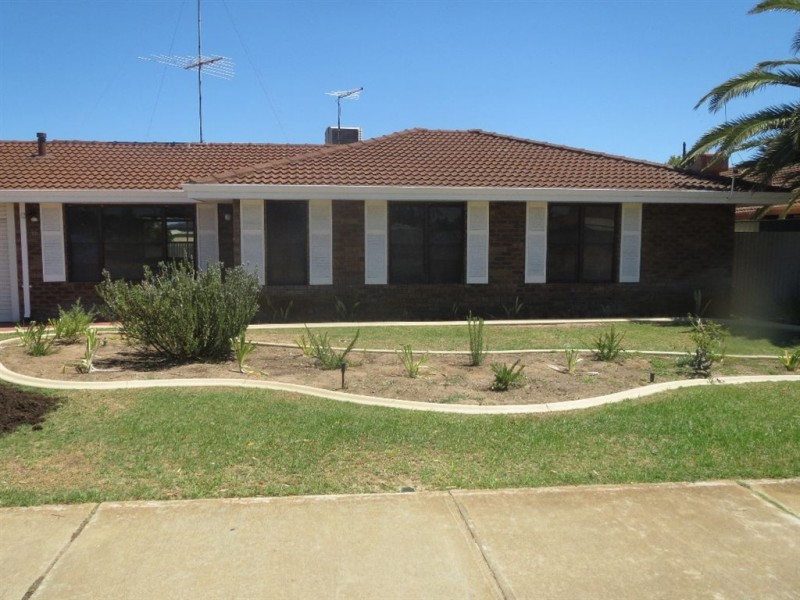 30 Waikiki Road, Safety Bay WA 6169