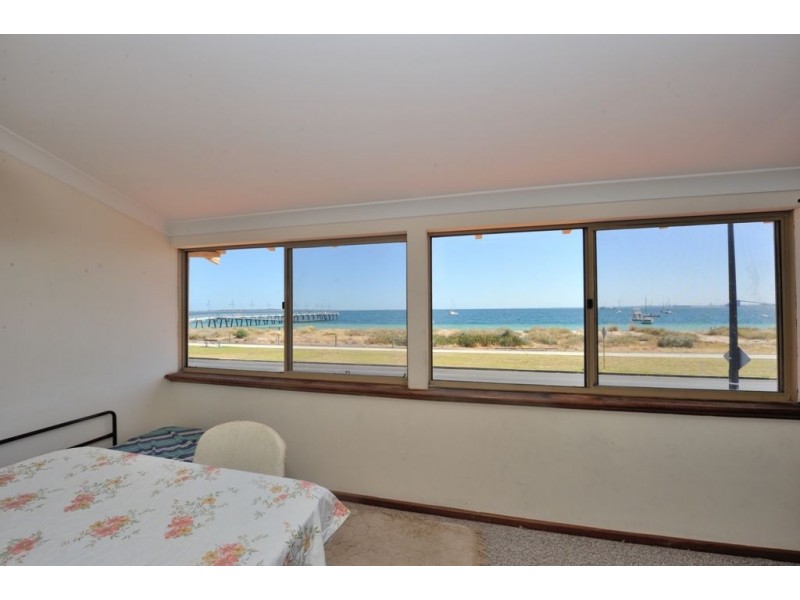 101 Esplanade, Rockingham WA 6168