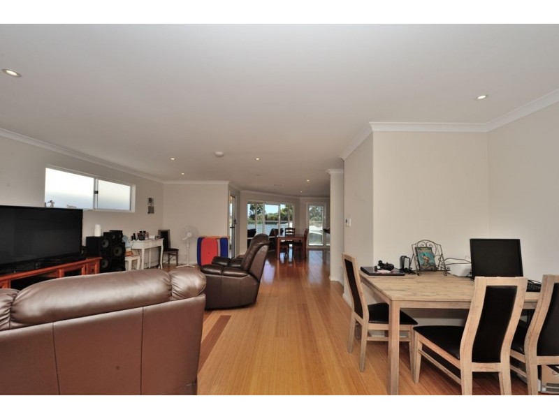 32B Watts Road, Shoalwater WA 6169