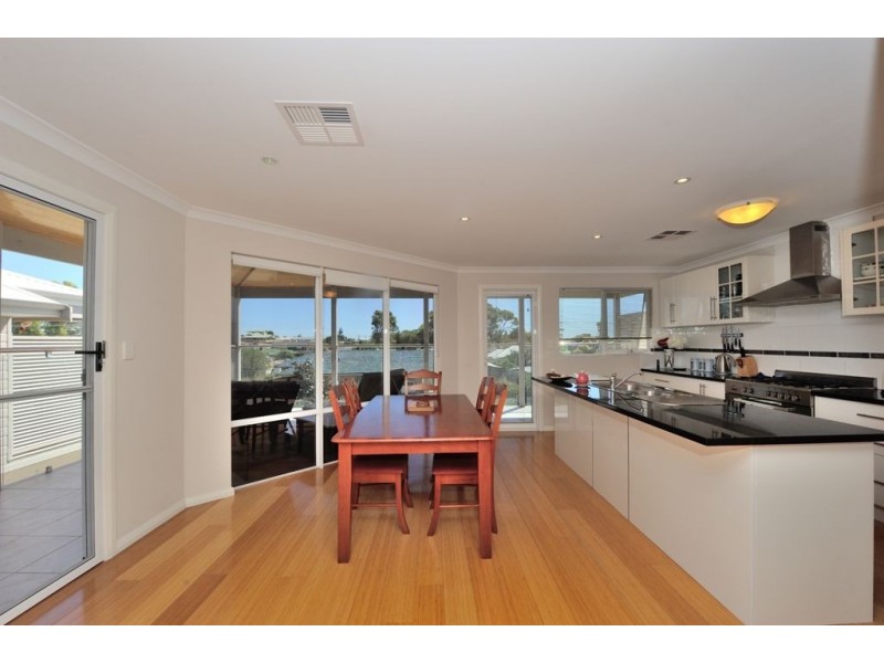 32B Watts Road, Shoalwater WA 6169