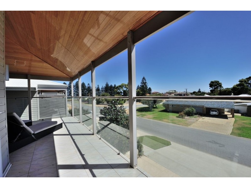 32B Watts Road, Shoalwater WA 6169