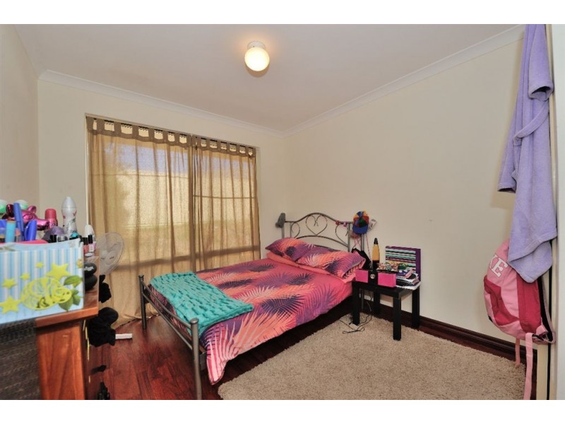 29 Swallowtail Parade, Warnbro WA 6169