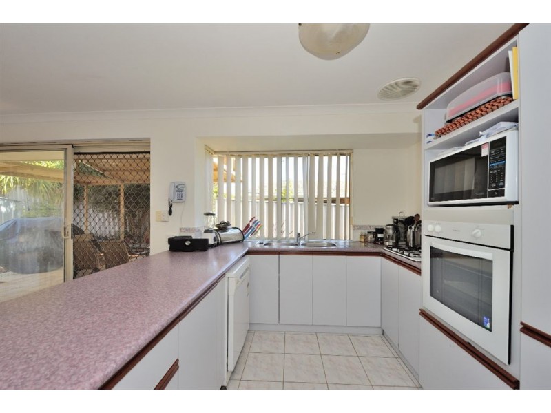 29 Swallowtail Parade, Warnbro WA 6169