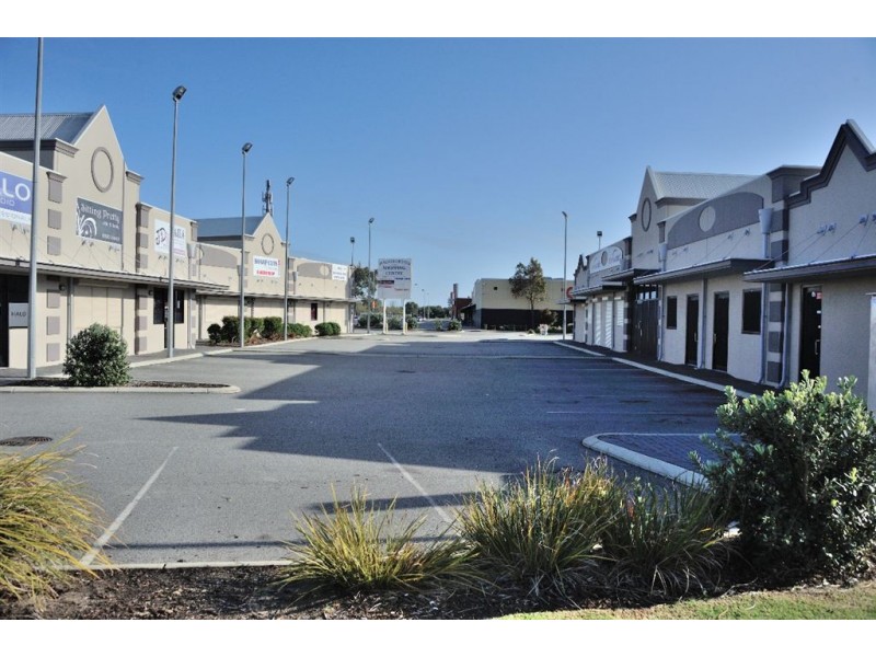 A4/7 Halliburton Avenue, Warnbro WA 6169