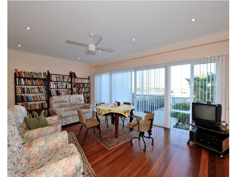 218c Arcadia Drive, Shoalwater WA 6169