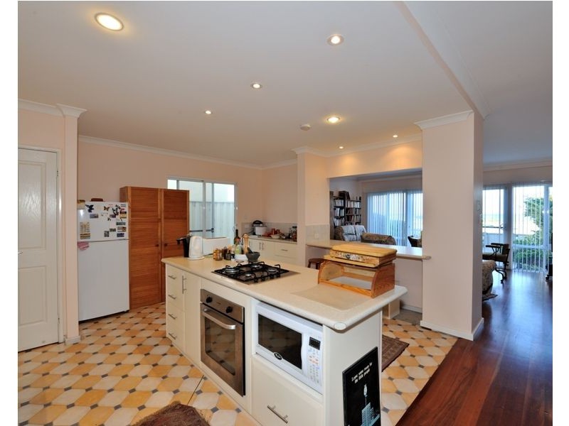 218c Arcadia Drive, Shoalwater WA 6169