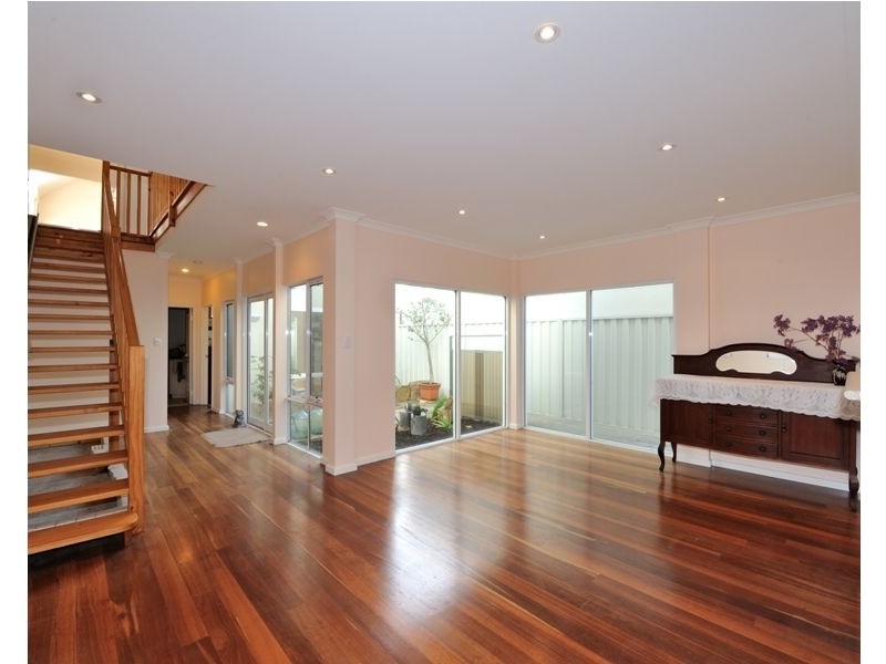 218c Arcadia Drive, Shoalwater WA 6169