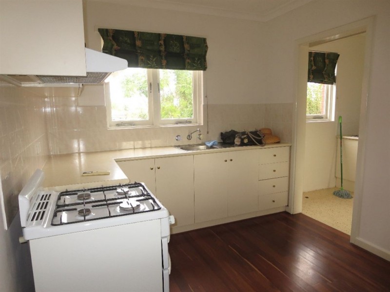 2/10 Maydwell Way, Calista WA 6167