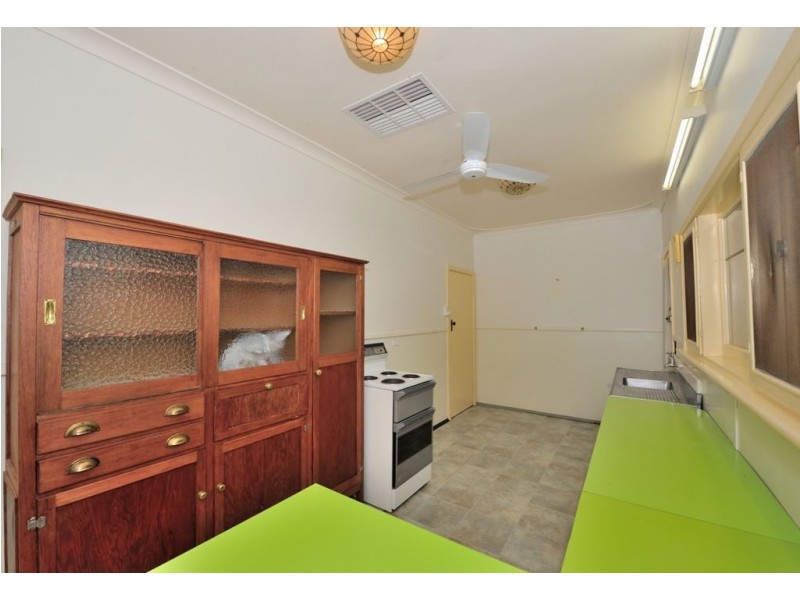 14 Gloucester Avenue, Shoalwater WA 6169