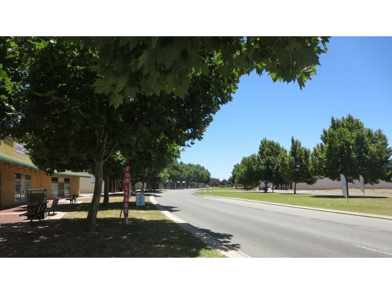 4B 3 Goddard Street, Rockingham WA 6168