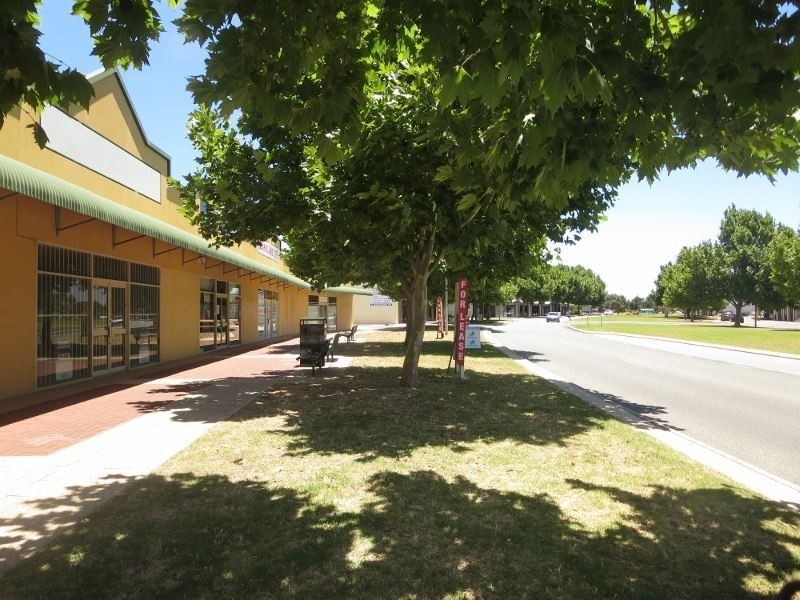 4B 3 Goddard Street, Rockingham WA 6168