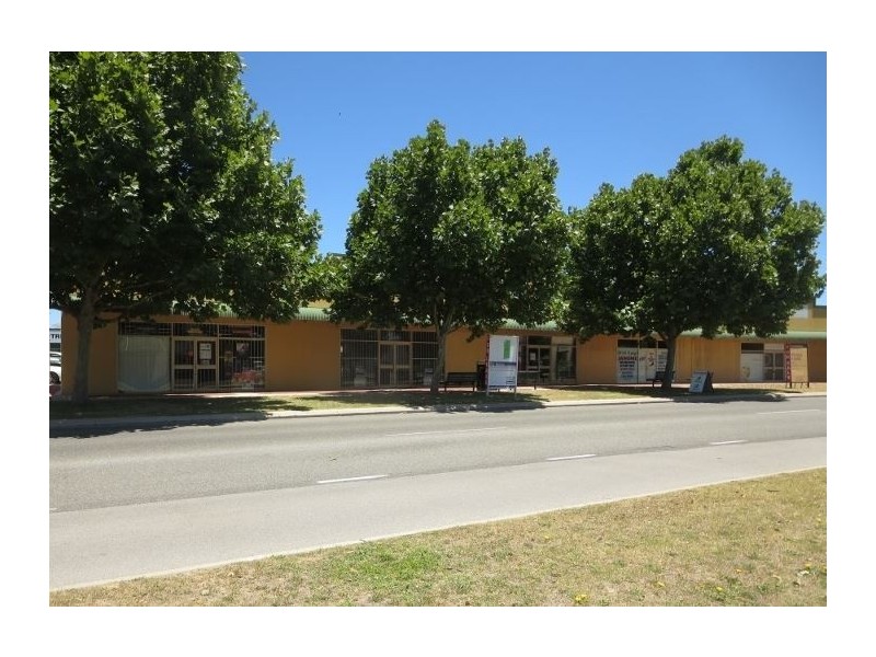 4B 3 Goddard Street, Rockingham WA 6168