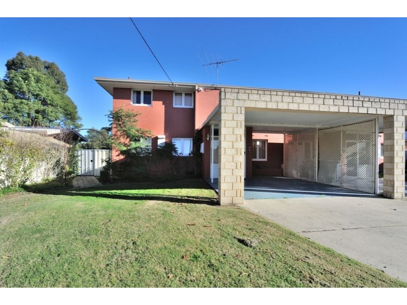 2/10 Maydwell Way, Calista WA 6167