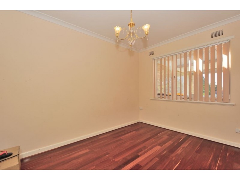 2/10 Maydwell Way, Calista WA 6167
