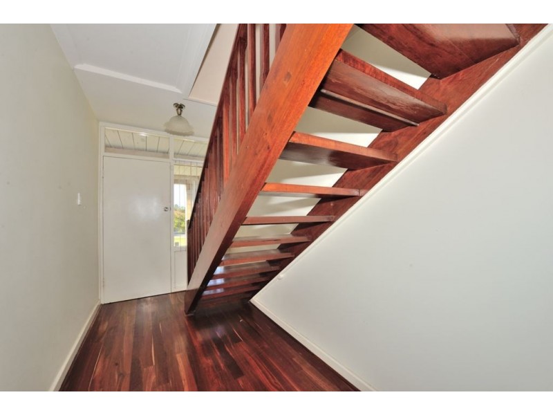2/10 Maydwell Way, Calista WA 6167
