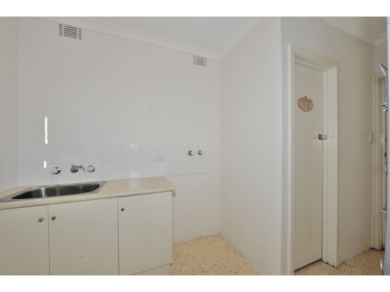 2/10 Maydwell Way, Calista WA 6167