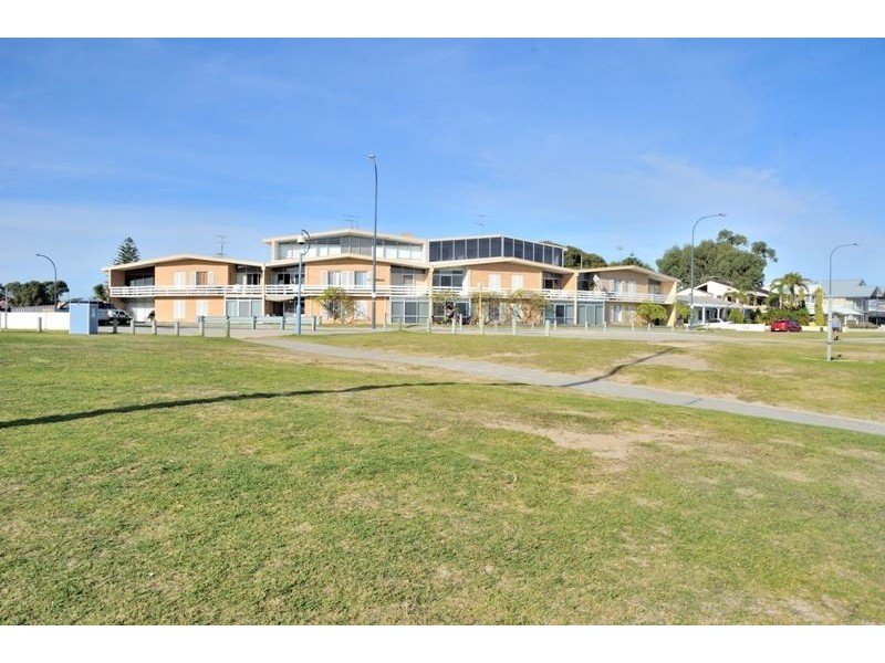 9/153 Esplanade, Rockingham WA 6168
