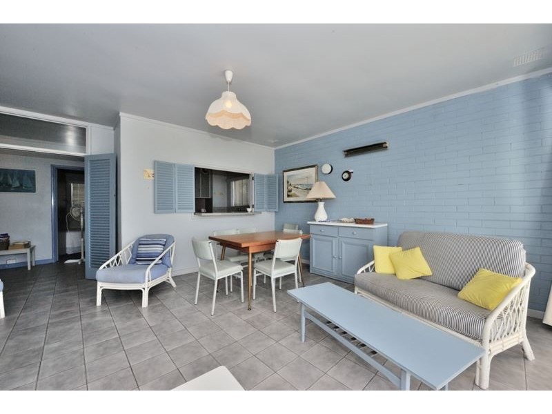 9/153 Esplanade, Rockingham WA 6168