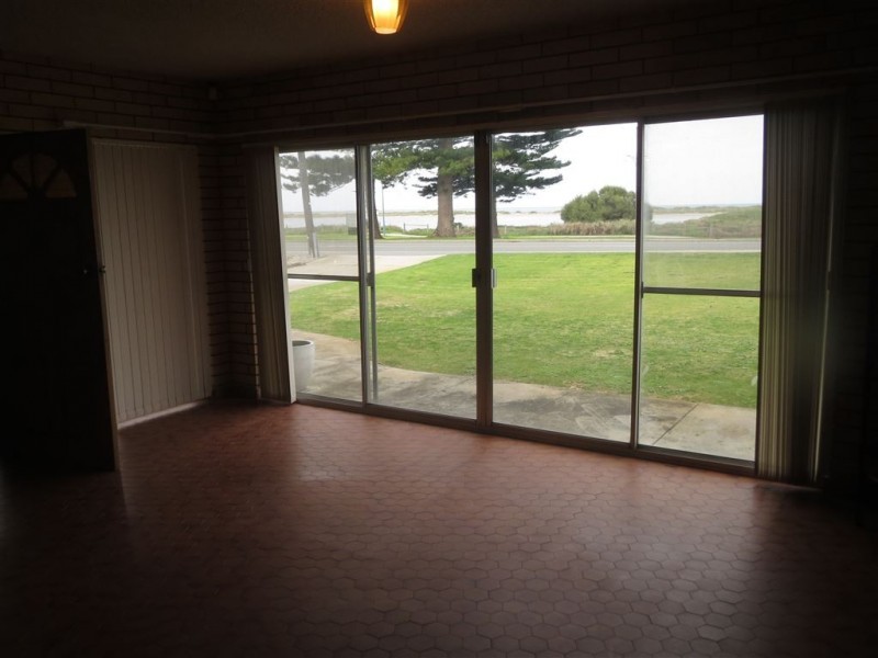 254 Safety Bay Road, Safety Bay WA 6169