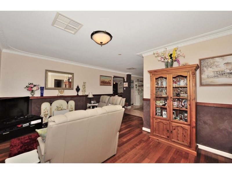 28 Houston Street, Rockingham WA 6168