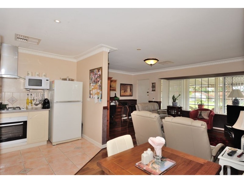 28 Houston Street, Rockingham WA 6168