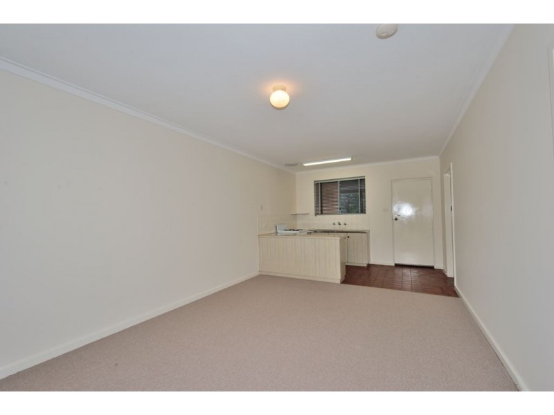 102 Gloucester Crescent, Shoalwater WA 6169