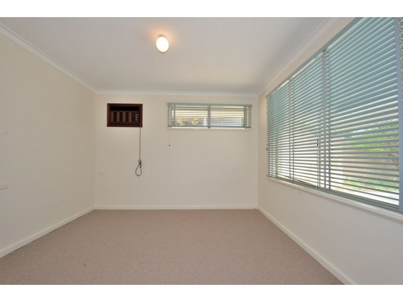 102 Gloucester Crescent, Shoalwater WA 6169