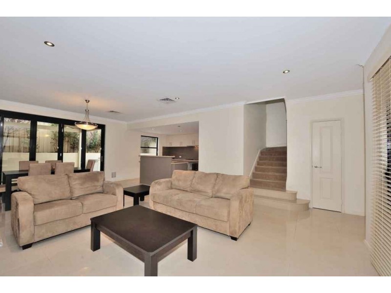 167B Rockingham Beach Road, Rockingham WA 6168