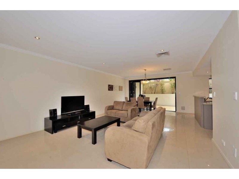 167B Rockingham Beach Road, Rockingham WA 6168