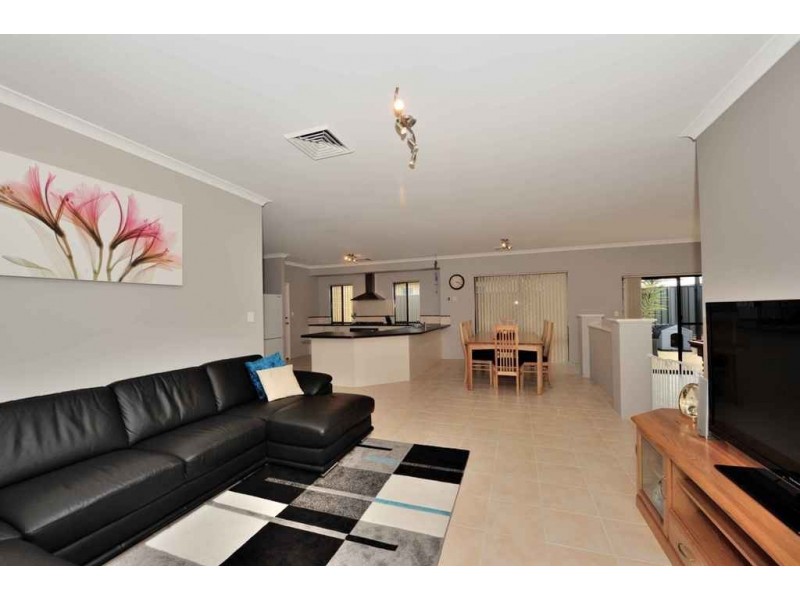 12 Harperia Way, Baldivis WA 6171