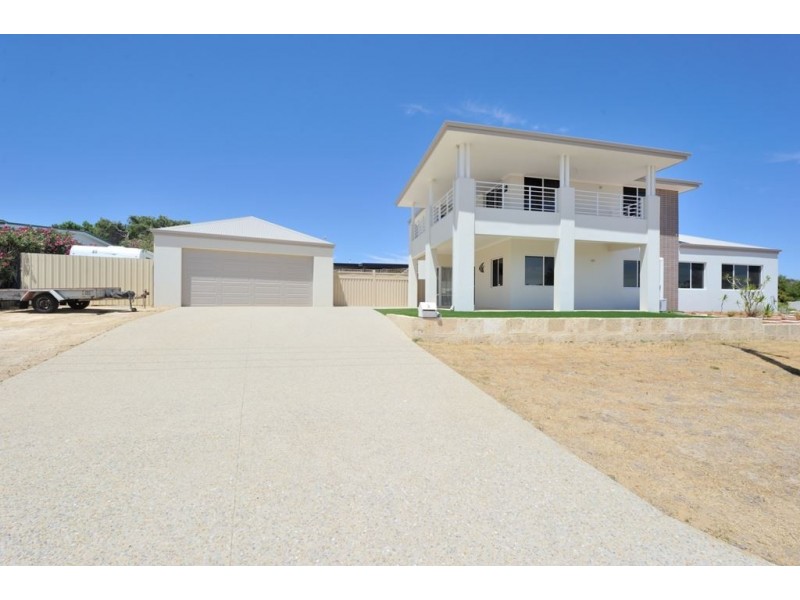 2 Ivanhoe Street, Golden Bay WA 6174