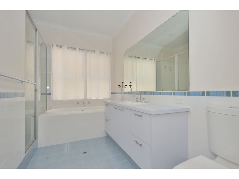 2 Ivanhoe Street, Golden Bay WA 6174