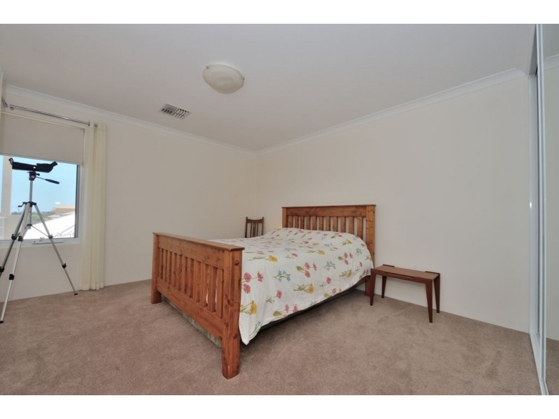 2 Ivanhoe Street, Golden Bay WA 6174