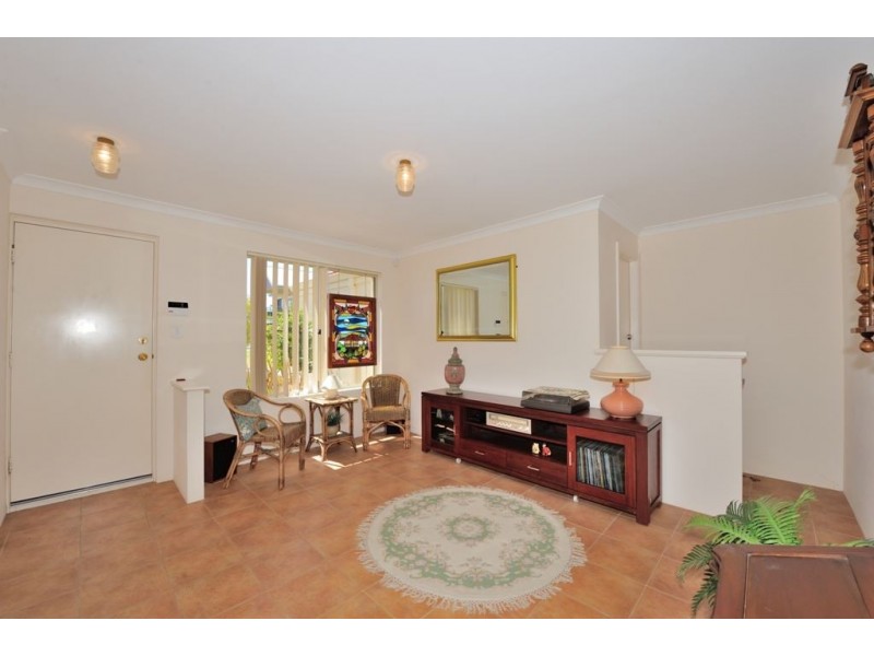 42 Highlander Parade, Rockingham WA 6168