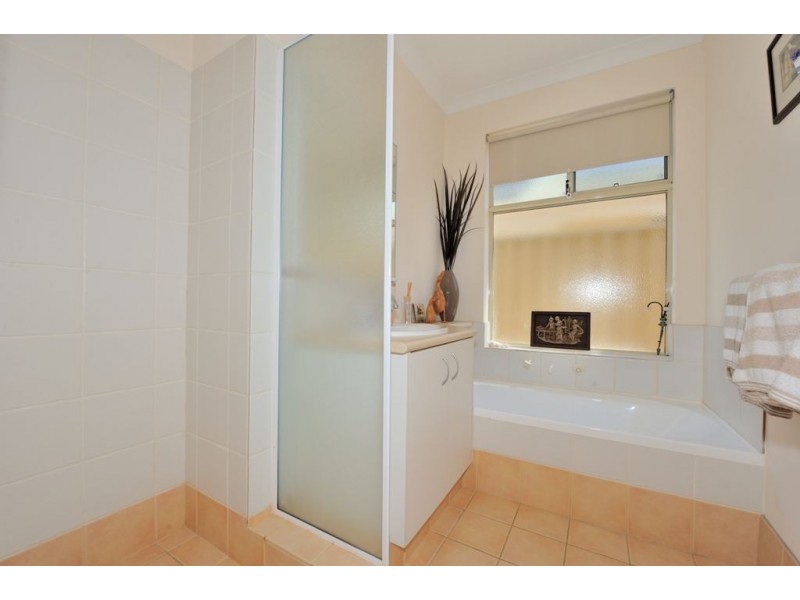 42 Highlander Parade, Rockingham WA 6168