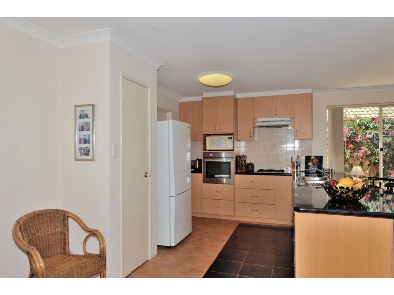 42 Highlander Parade, Rockingham WA 6168