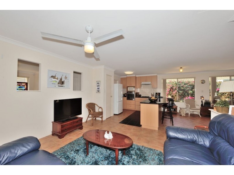 42 Highlander Parade, Rockingham WA 6168