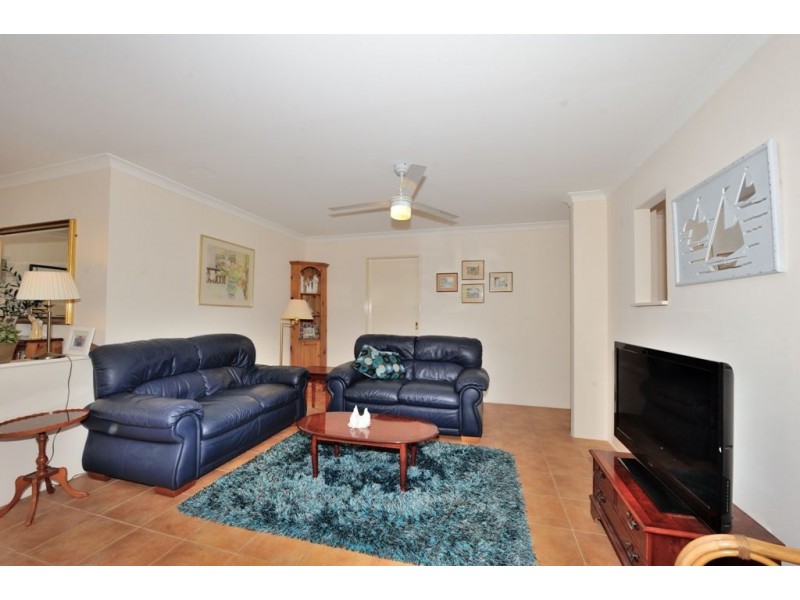 42 Highlander Parade, Rockingham WA 6168