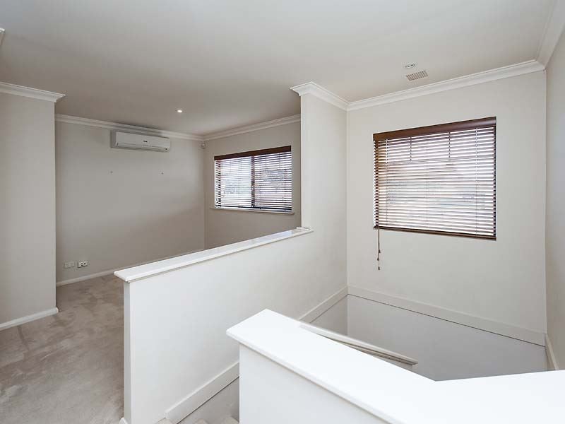 8/5-7 Harrison Street, Rockingham WA 6168