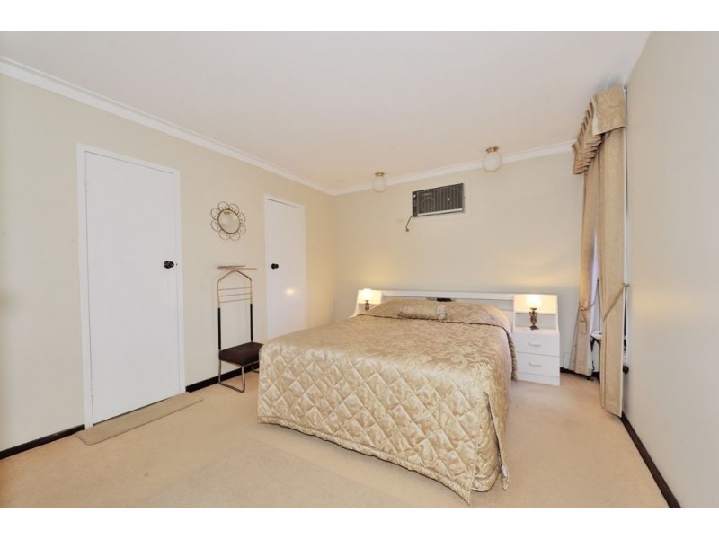 89 Rockingham Beach Road, Rockingham WA 6168