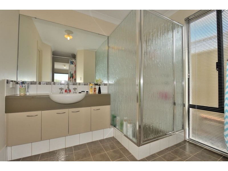 67A Gloucester Crescent, Shoalwater WA 6169