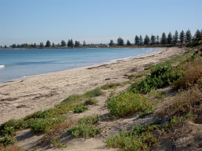 42B Warnbro Beach Road, Safety Bay WA 6169