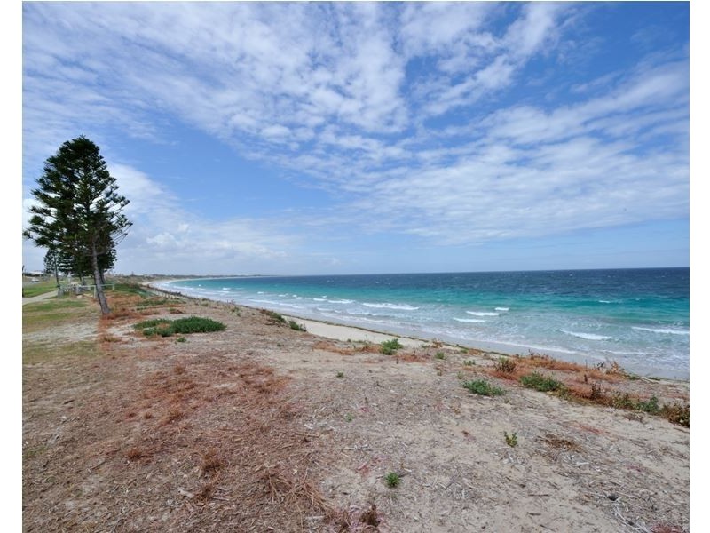 42B Warnbro Beach Road, Safety Bay WA 6169