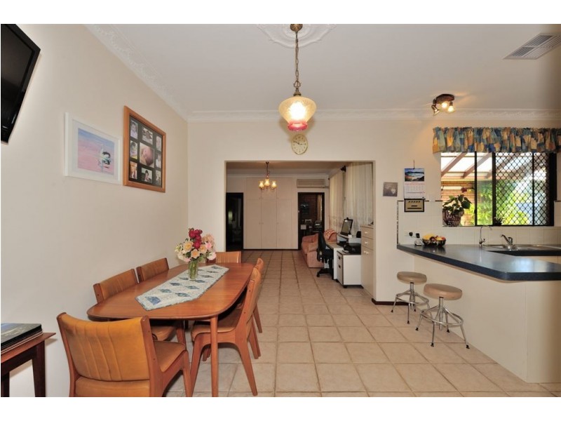 85 Safety Bay Road, Shoalwater WA 6169