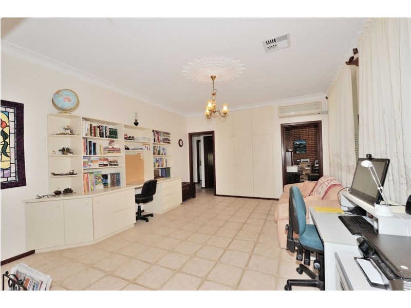 85 Safety Bay Road, Shoalwater WA 6169