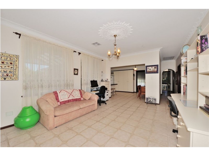 85 Safety Bay Road, Shoalwater WA 6169