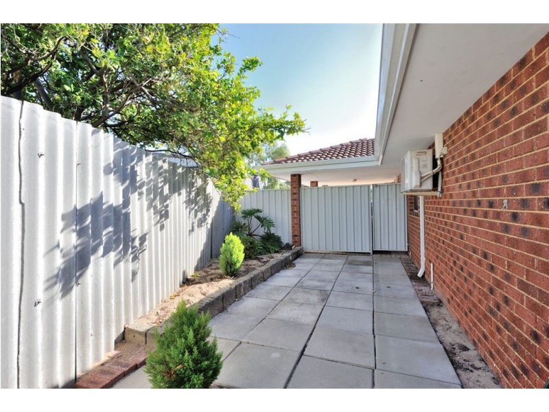 24B Legend Place, Cooloongup WA 6168