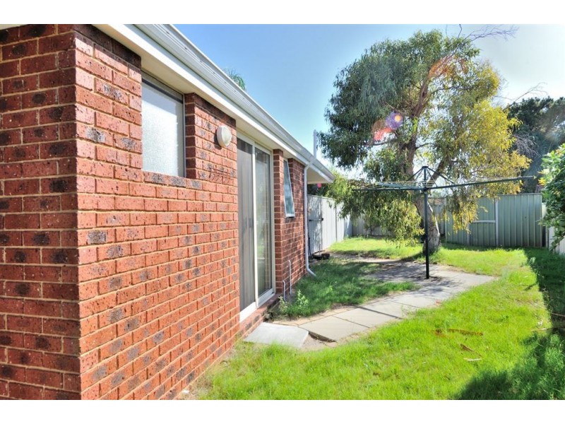 24B Legend Place, Cooloongup WA 6168