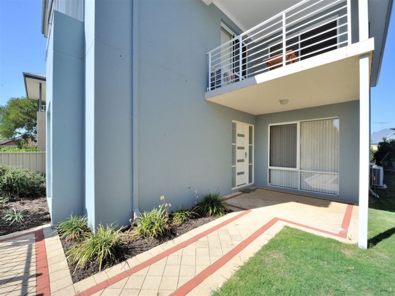 42 Waterfront Parkway, Shoalwater WA 6169